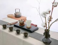 白茶清歡無別事 我在等風(fēng)也等你全詩(shī)是什么？